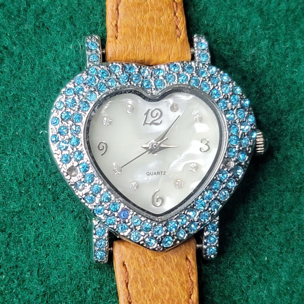 Vtg Heart Shaped Rhinestone Watch - Picture 2 of 6